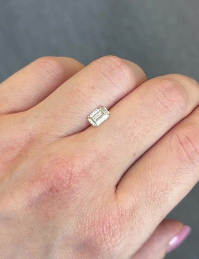 Бриллиант эмеральд 1.01 ct L/VS1