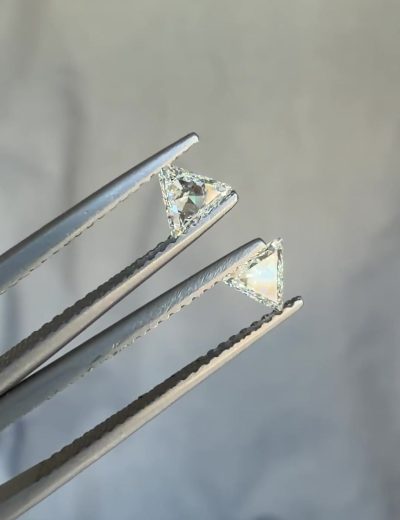 Пара бриллиантов треугольник 0.23 ct H/I1, 0.25 ct H/I1